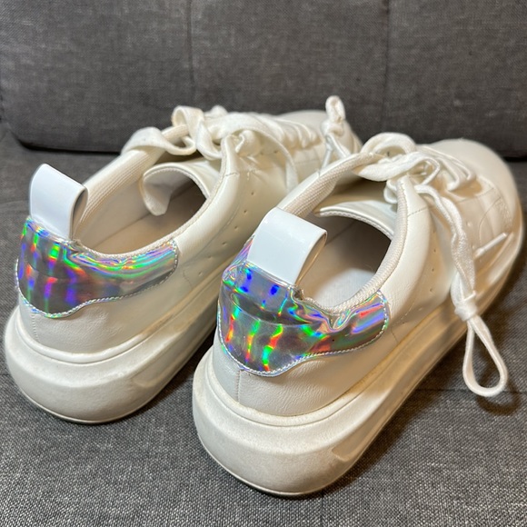 Forever 21 White sneakers - Picture 3 of 5